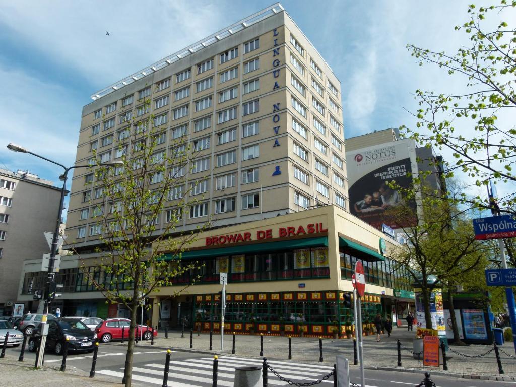 卡特纳瓦斯蓬奈酒店 华沙 外观 照片